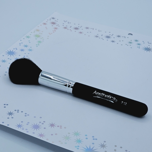 Aesthetica P12 Powder Makeup Brush - Picture 5 of 7